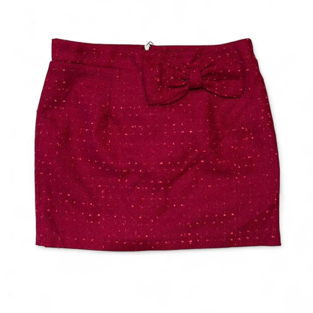 Deep pink light burgundy
